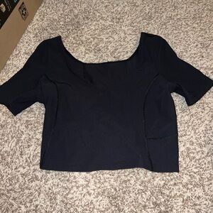 Lululemon black copped top